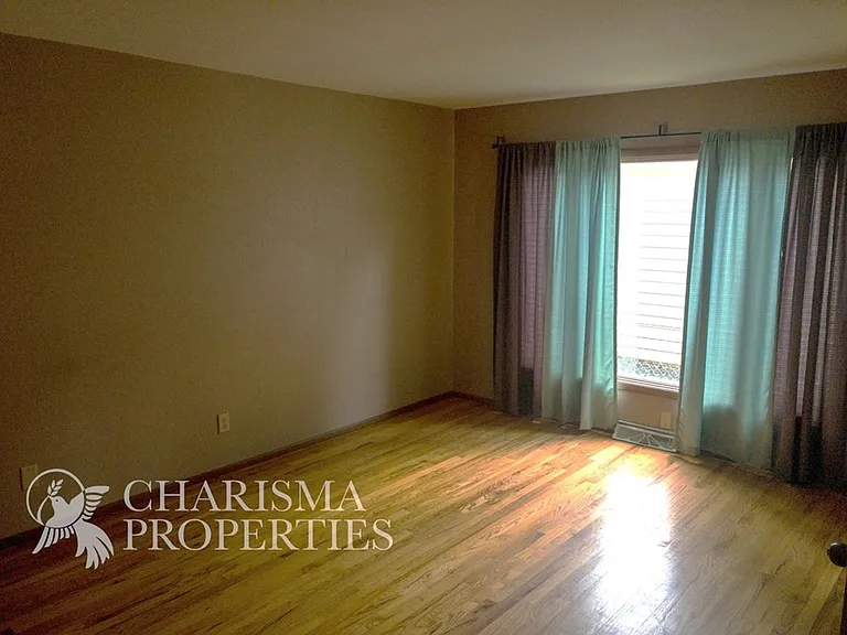 3004 S West Ave — Photo 6