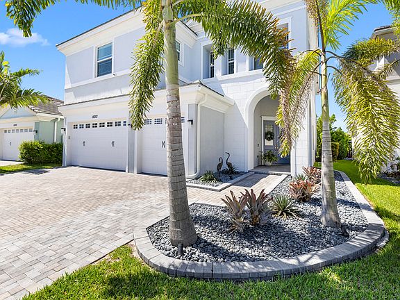 3rd image of 16201 Melogold Drive