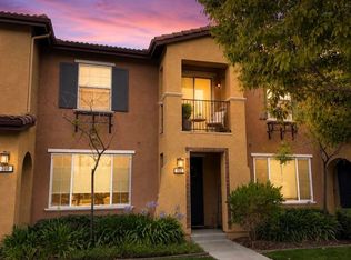 302 Big Sur River Pl, Oxnard, CA 93036