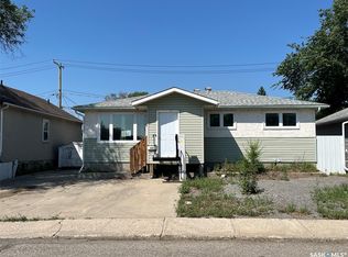 344 Wascana St, Regina, SK S4R4H9