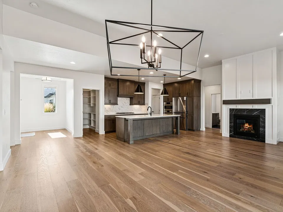 8384 W Meltwater Ln