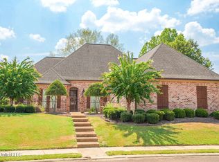 140 Grandeur Dr, Brandon, MS 39042