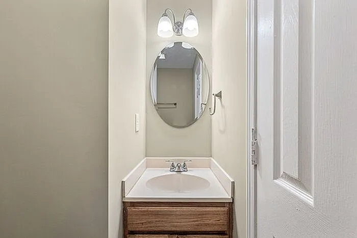 2015 Rath St — Photo 11