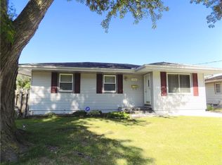 2814 E 38th Ct, Des Moines, IA 50317