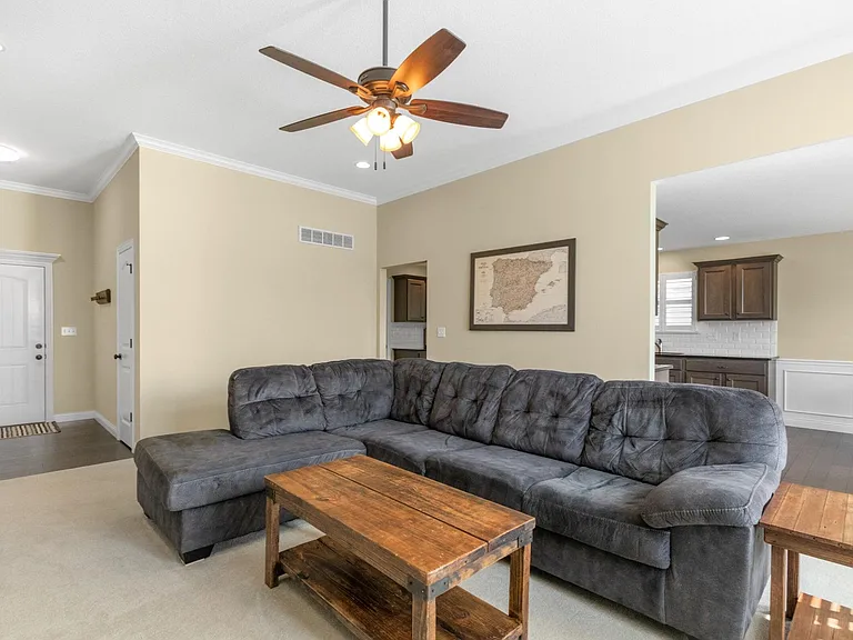 5611 Abercorn Dr — Photo 5