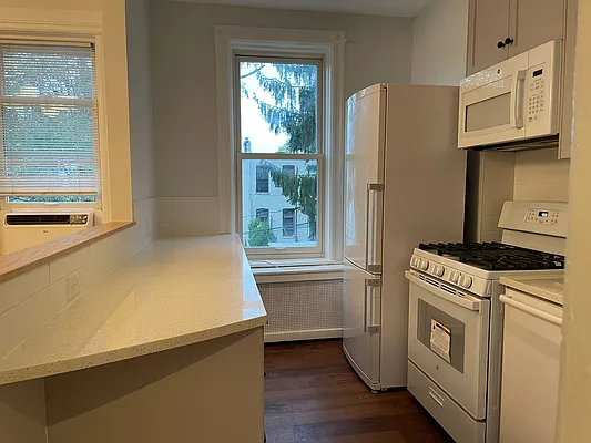 Rented by Corcoran | media 21