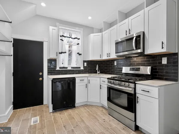928 S Conestoga St, Philadelphia, PA 19143
