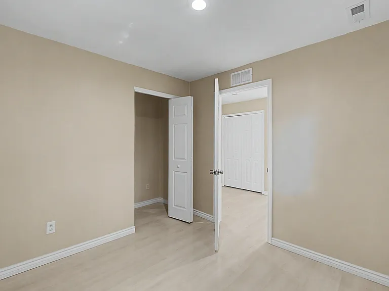 21106 Atlantic Ave — Photo 18