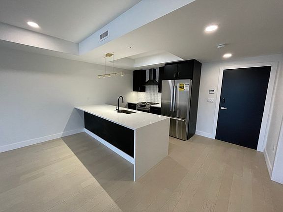 2nd image of 395 Alewife Brook Pkwy #2E