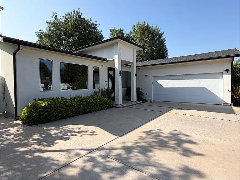 7067 Middlesbury Ridge Cir — Photo 37