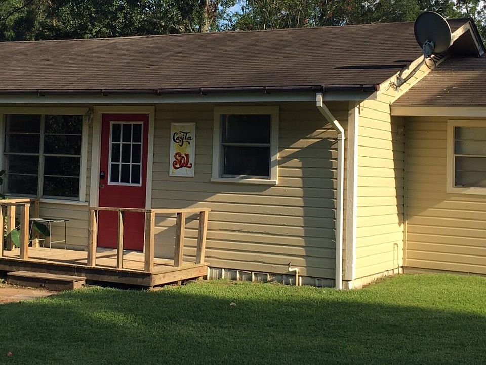 1st image of 120 Sunset Dr