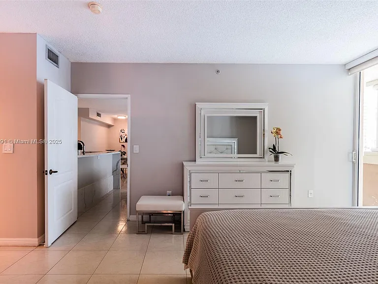 17555 E Atlantic Blvd #603 — Photo 35