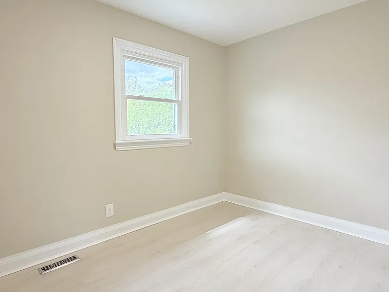 149 Margaret St #2-B — Photo 16