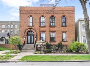512 Laurel Ave APT 5, Saint Paul, MN 55102