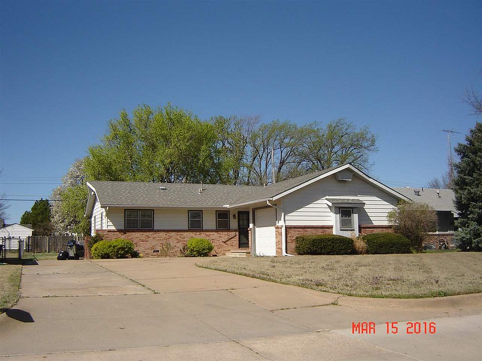 1st image of 608 N High Dr