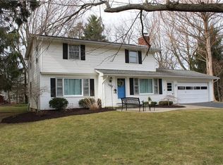 1283 Hunter Cir, Webster, NY 14580