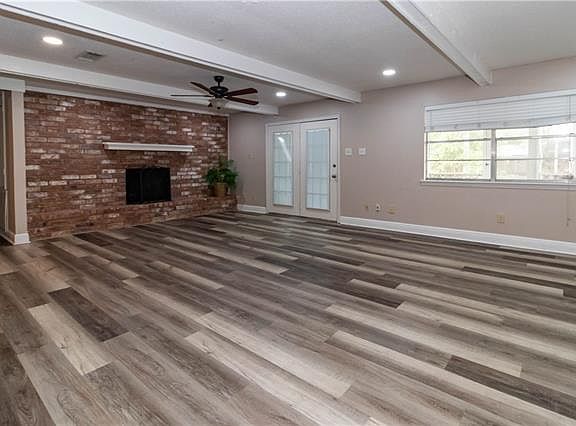 3rd image of 275 Whisperwood Blvd