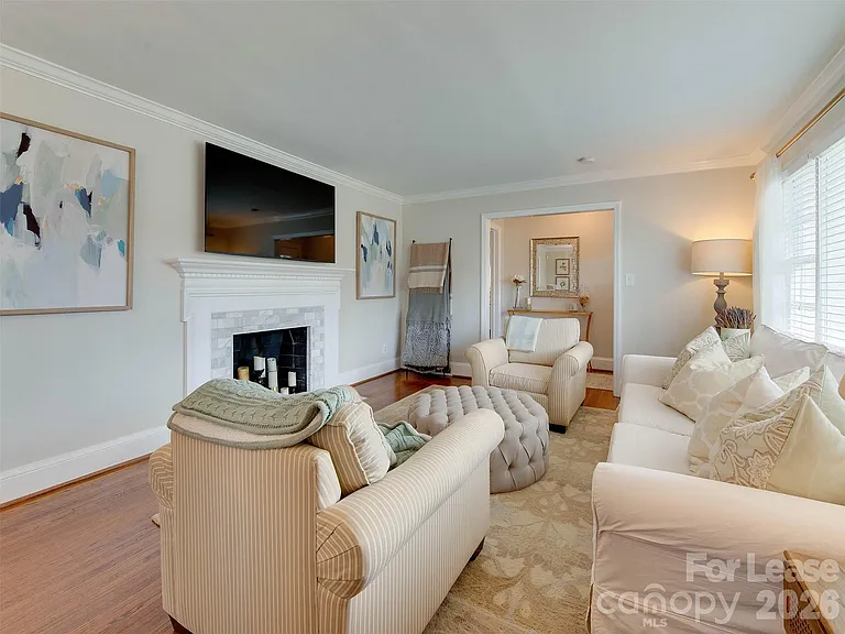 3221 Sunset Dr — Photo 10