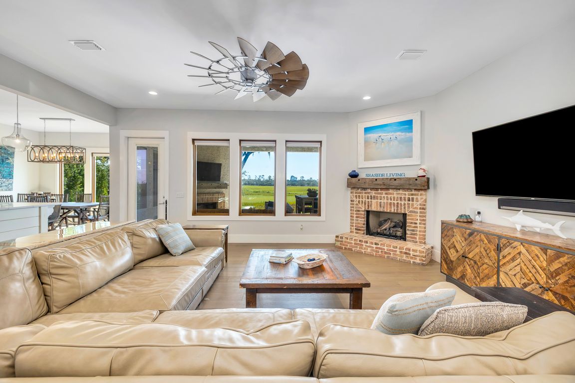 next background image