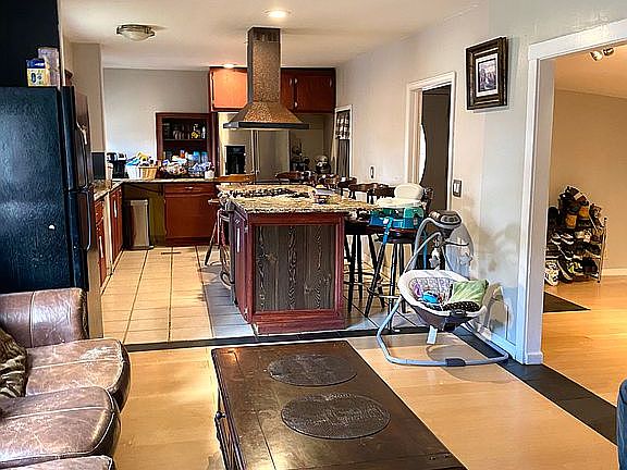 2nd image of 75 Anglers Dr #14