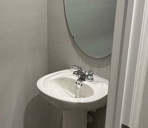 4th image of 2713 Scarlet Bay Pl