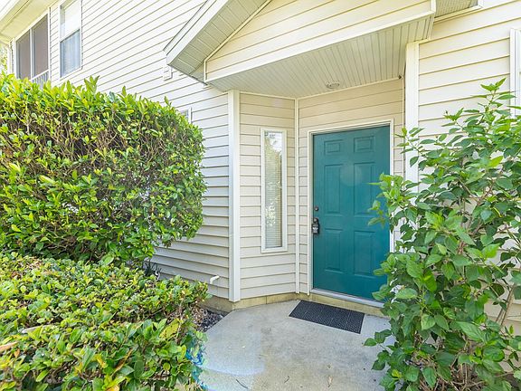3rd image of 1938 Heron Cove Dr #102