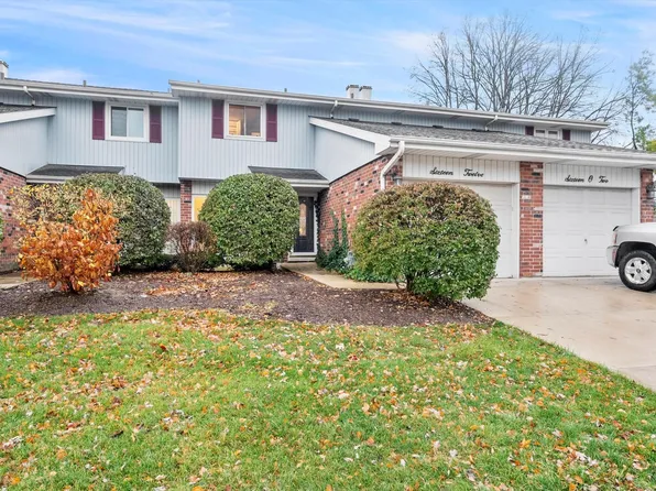 1612 Coloma Pl, Wheaton, IL 60189