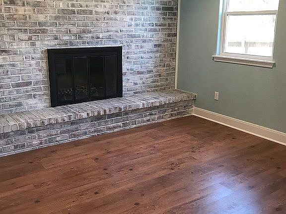 4th image of 1009 W 8th St