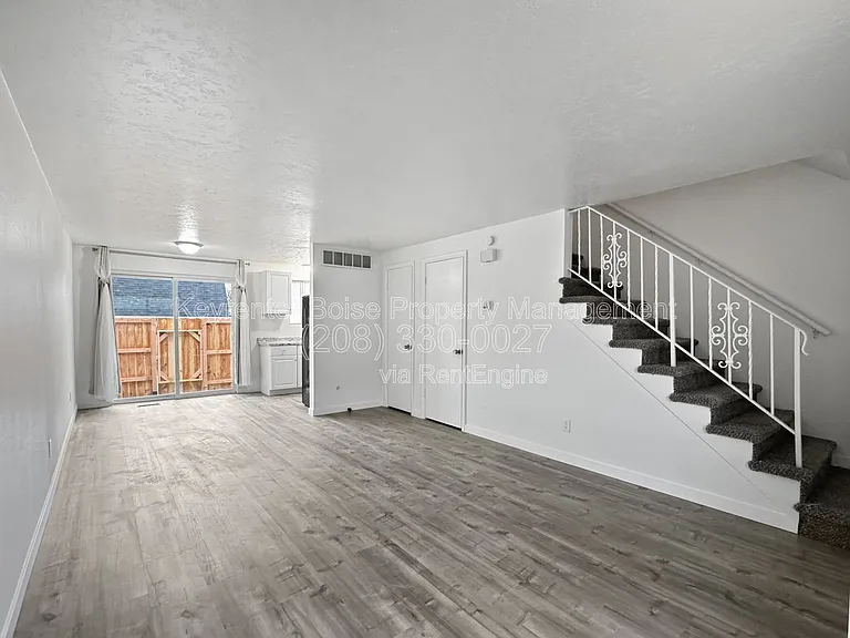 4813 W Targee St — Photo 3