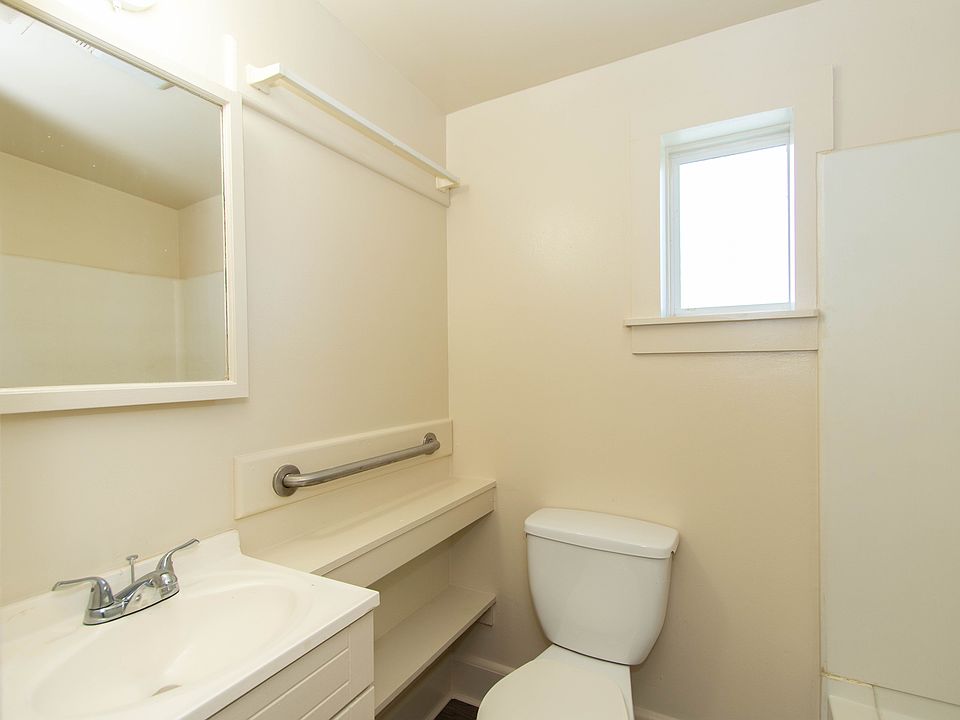 1st image of 138 South Ave #138