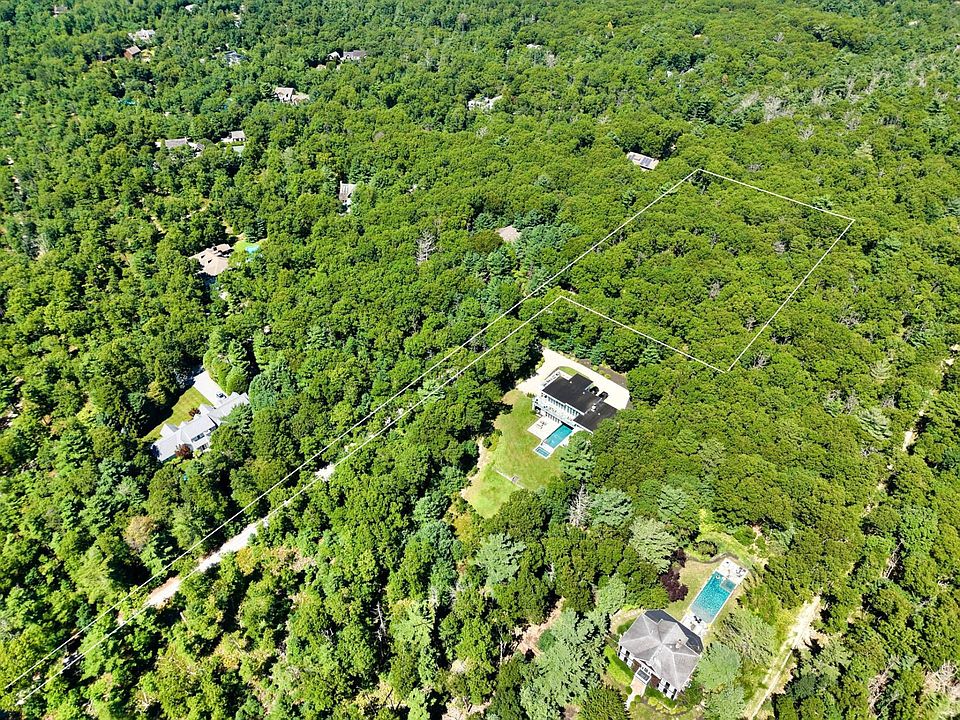 2nd image of 28 Edwards Hole Rd