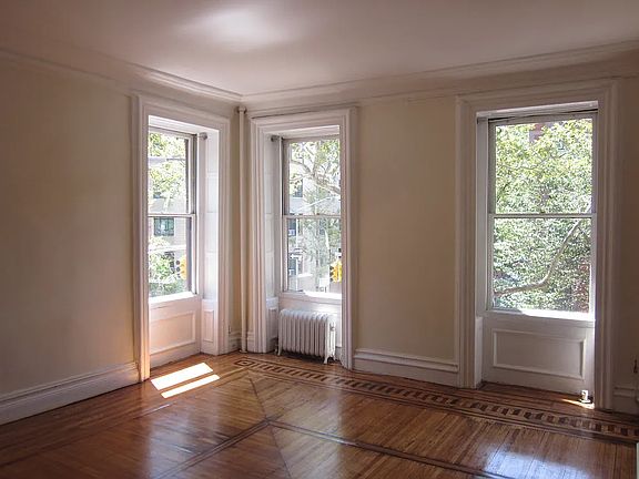 2nd image of 93 Remsen St APT 3F