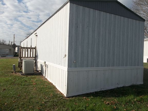 2nd image of 534 Azalea Dr