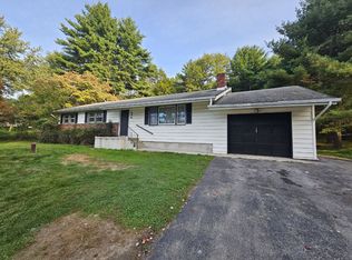 138 Greeves Rd, New Hampton, NY 10958