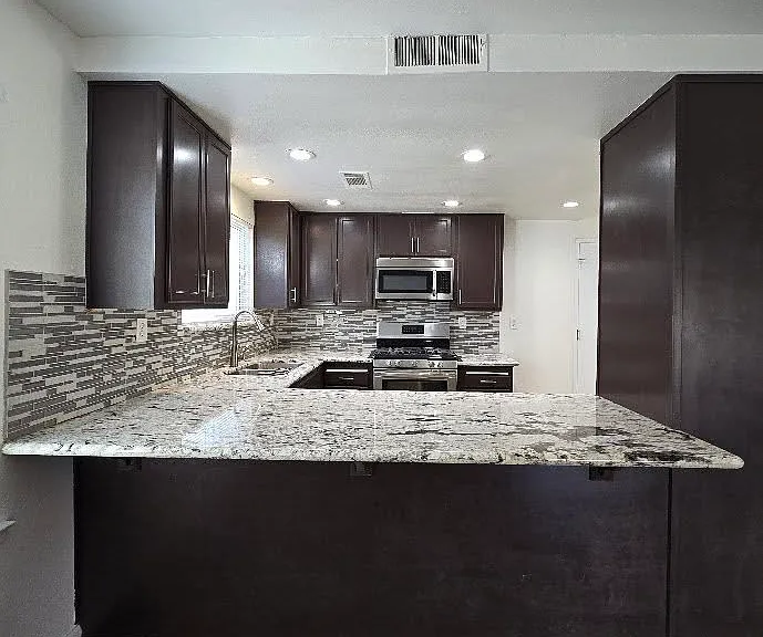 3012 E Los Altos Ave — Photo 9