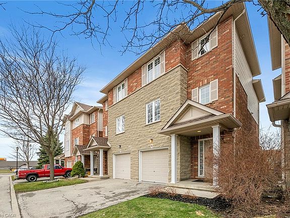 2nd image of 876 Golf Links Rd #16