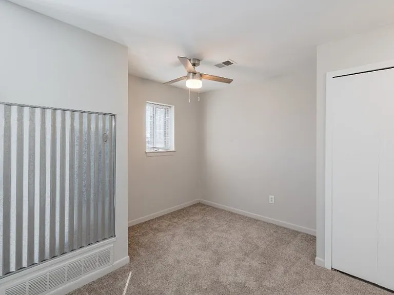 620 S Center St — Photo 11