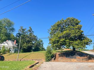 124 S Highland Ave, Greeneville, TN 37743