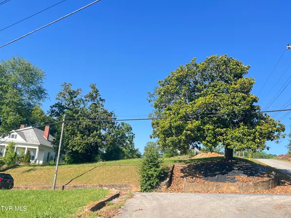 124 S Highland Ave, Greeneville, TN 37743