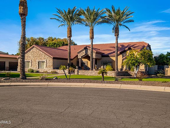 4th image of 3944 E JUNIPER Circle