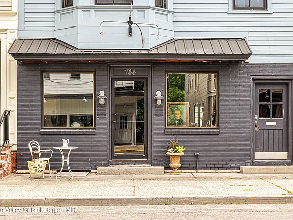 3rd image of 744 Warren Street