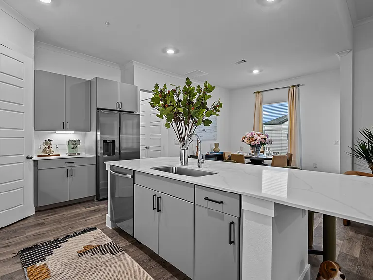 Luxe of Buda — Photo 21