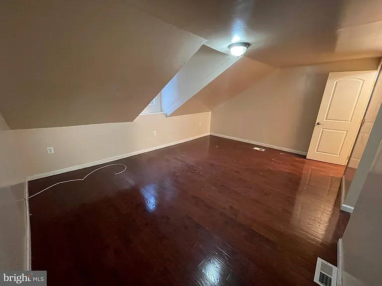 537 N 13th St #3F — Photo 20