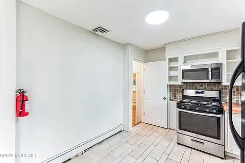 793 Bay Ave — Photo 8