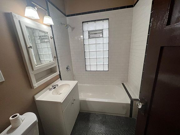 5th image of 3156 N Achilles St