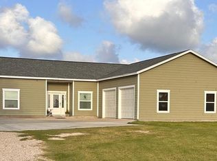 420 McLester Rd, Rockport, TX 78382