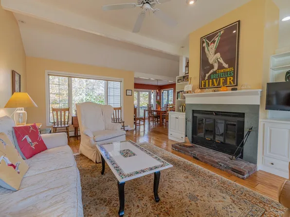 154 Kestrel Court, Manchester, VT 05254