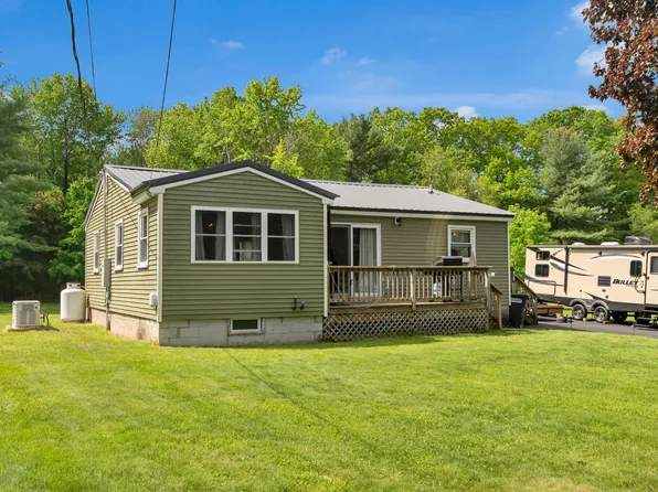 29 Eaton Drive, Buxton, ME 04093