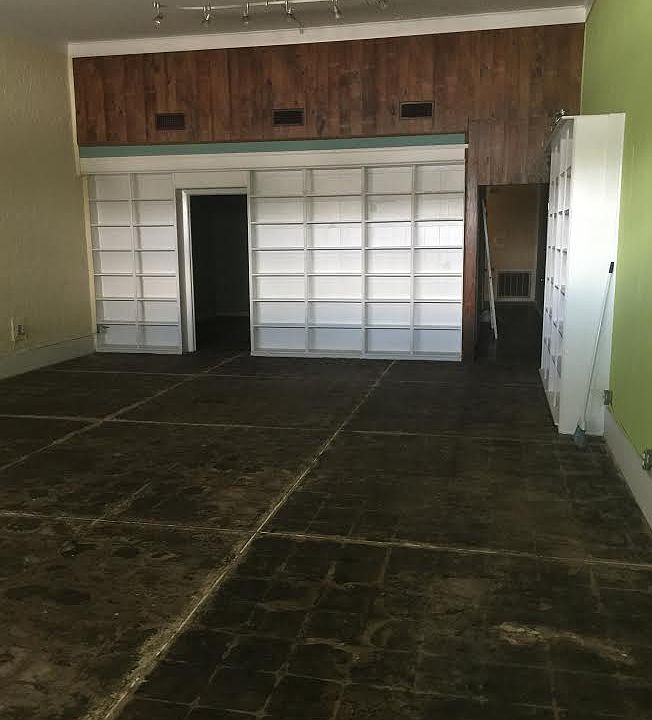 2nd image of 120 E Mark St