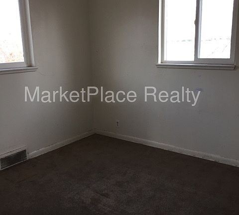 5th image of 1735 S Shoshone St